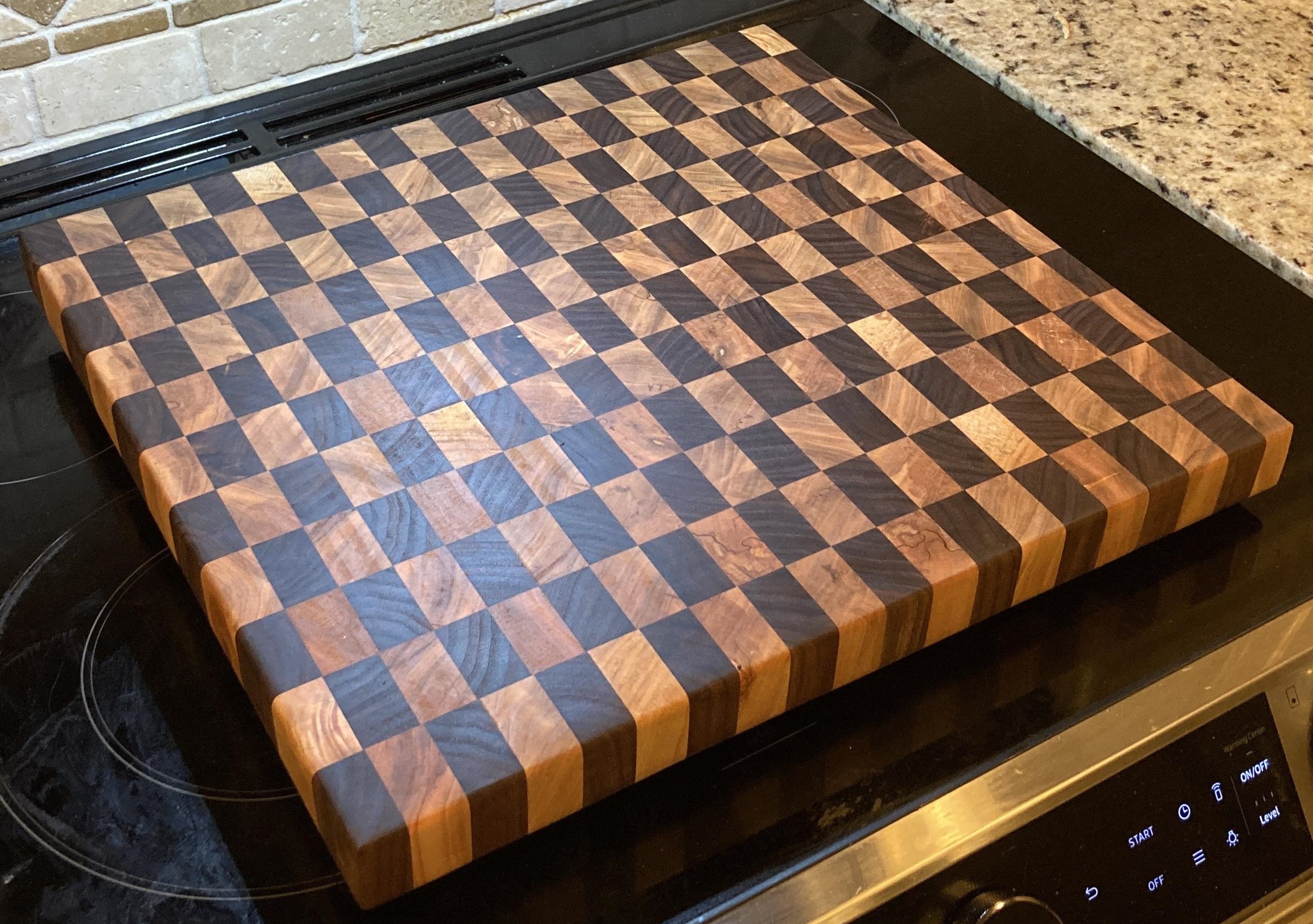 Checkered Cutting Board - Extra Large
